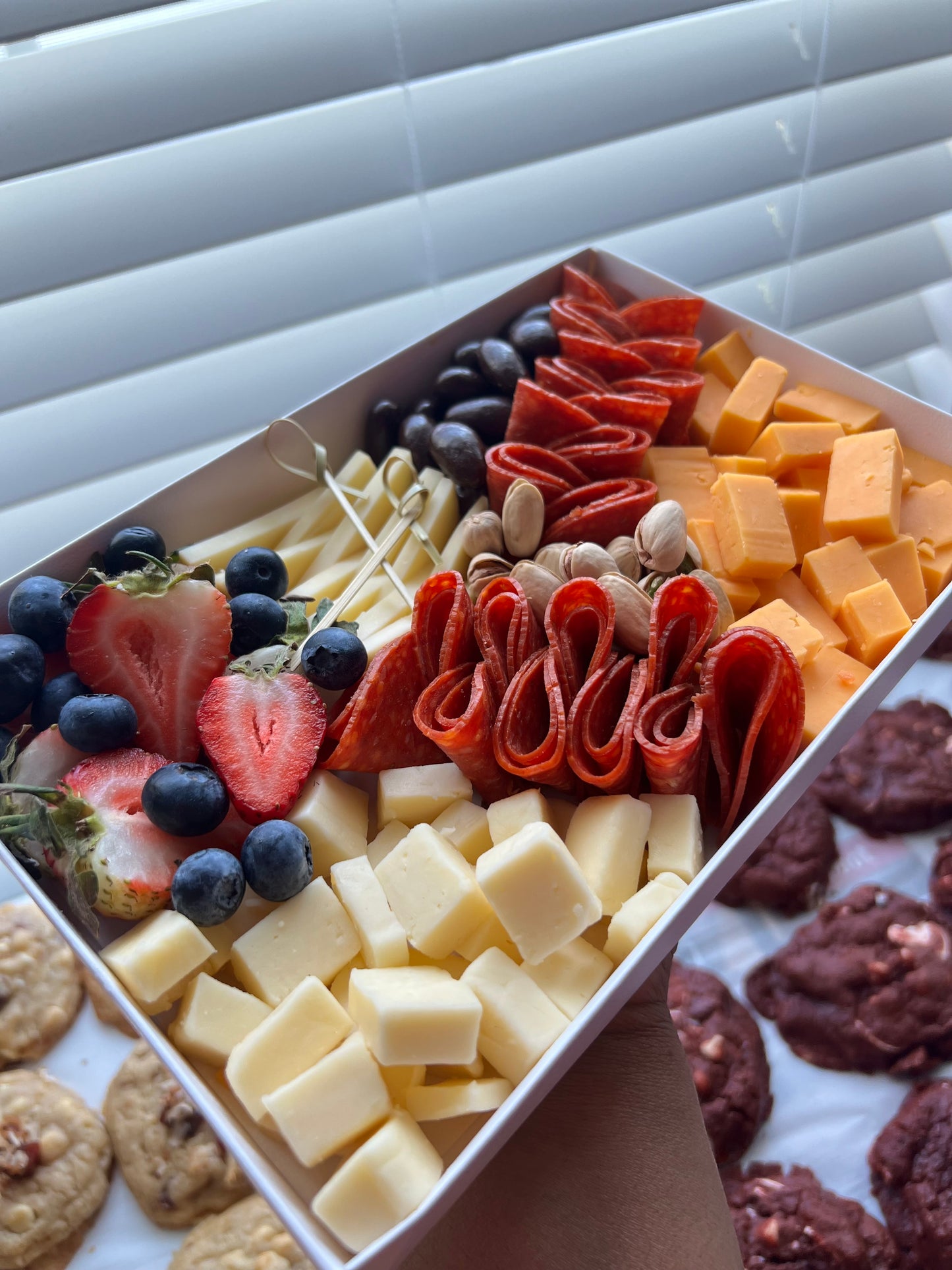 Charcuterie board TO-GO (2-5 people)